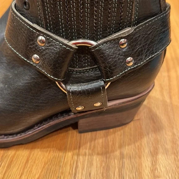 FREE BIRDS BY STEVE MADDEN - SIZE 7 - FOREST GREEN BOOTS - Picture 4 of 6